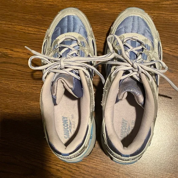 Saucony shoes - Picture 3 of 12